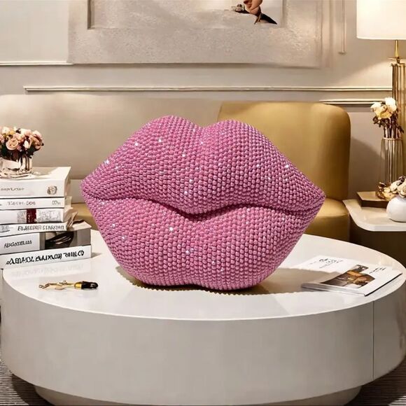 Glamorous Red Lip-Shaped Crystal resin  Decor - Picture 6 of 9